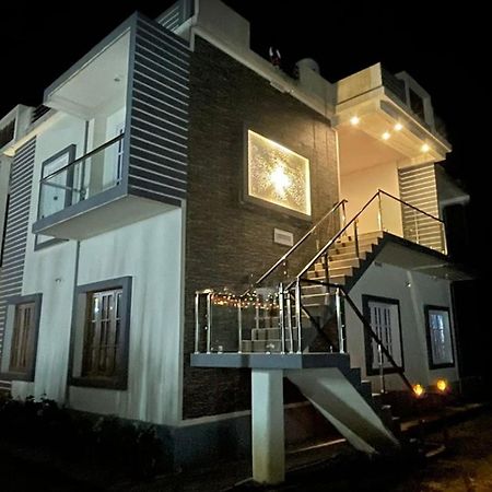 マディケーリEmpra Exoticaアパートメント エクステリア 写真